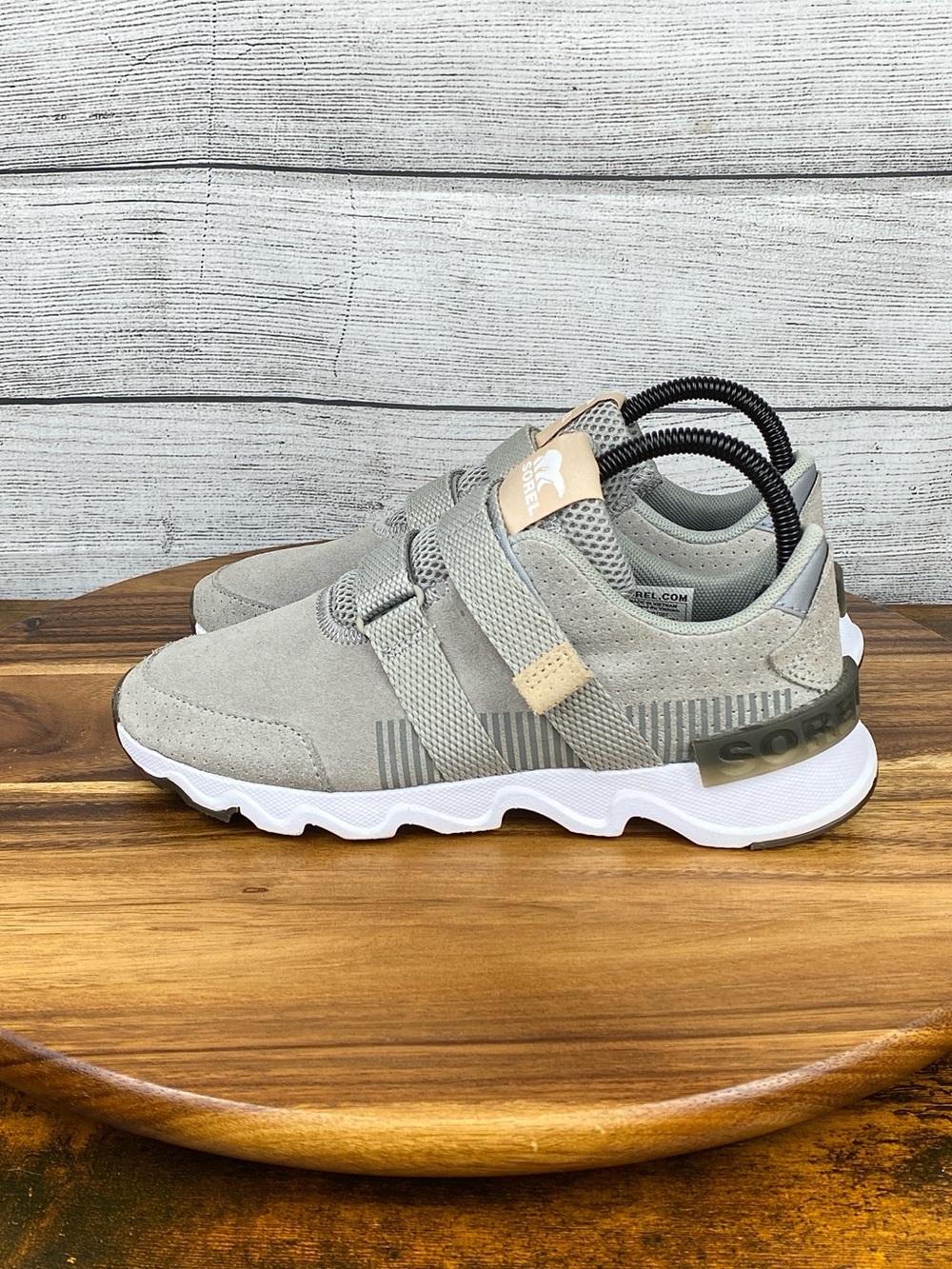 Sorel Kinetic Lite Strap Grey Sneakers Women’s Shoe Size 7